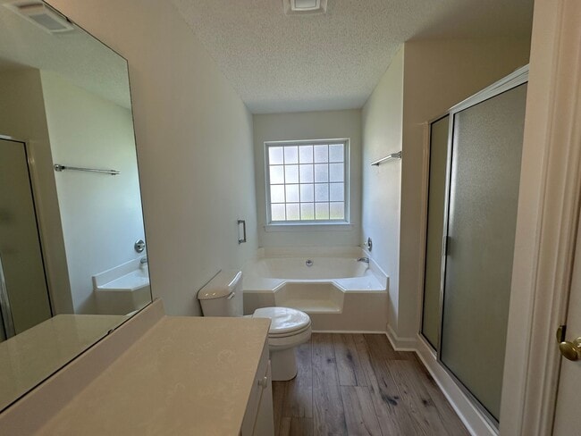 Building Photo - 4304 Lotus Ct