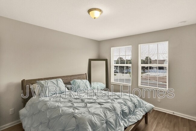 Building Photo - 6037 Carolines Ct
