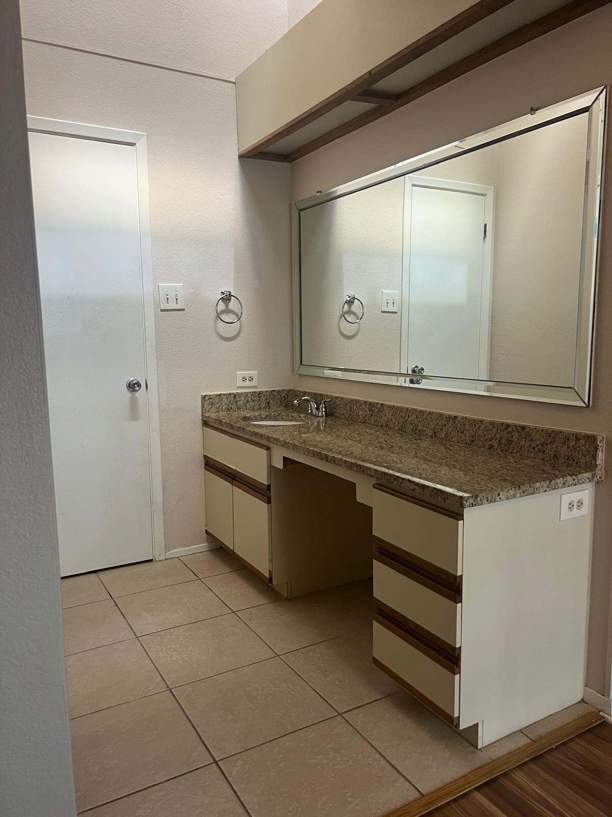 Building Photo - 1405 N 15th St