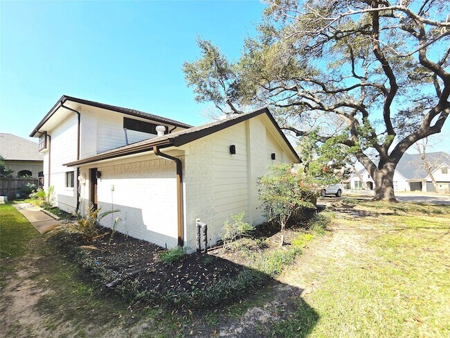 Building Photo - 190 Dawns Edge Dr