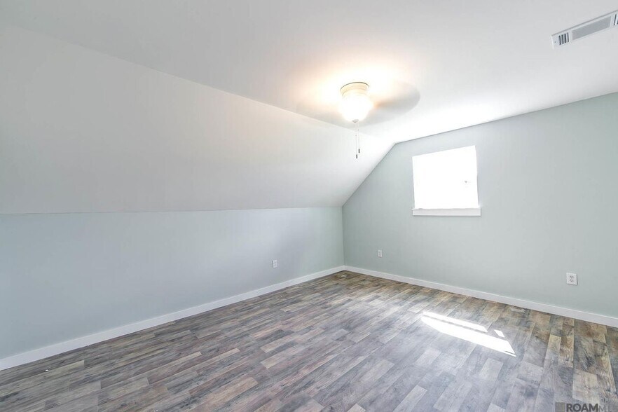 Building Photo - 10340 LA-1