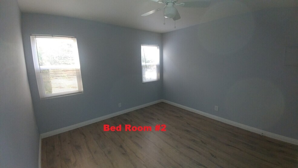 Bed Room - 809 Brent Ave