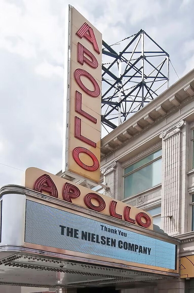 Building Photo - 2370 1st Ave