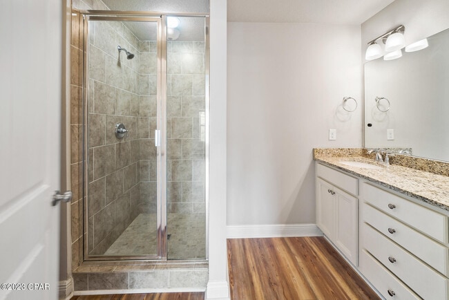 Building Photo - 324 Sand Oak Blvd