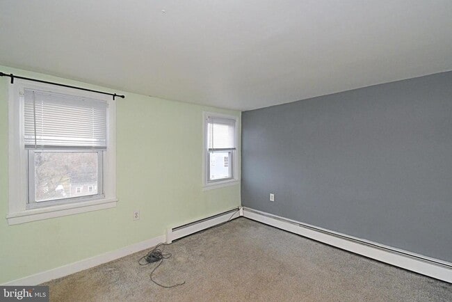 Building Photo - 2 High St