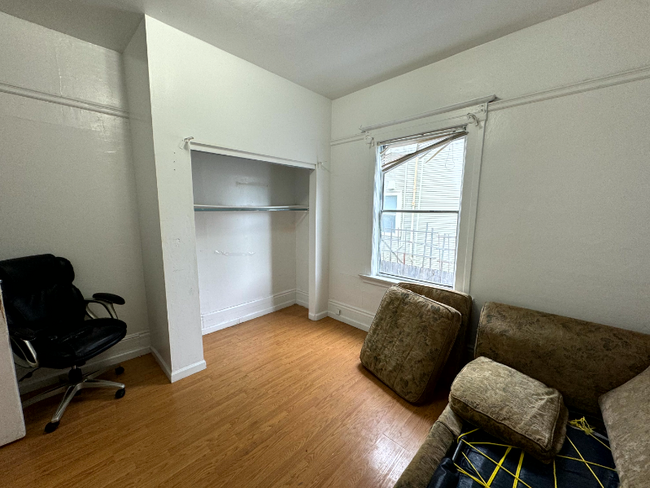 Building Photo - 1429 2nd Ave