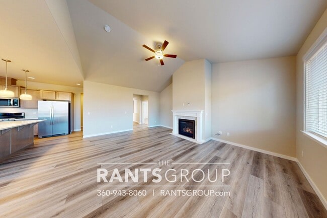 Building Photo - Steilacoom Ridge! Easy I5 Access!