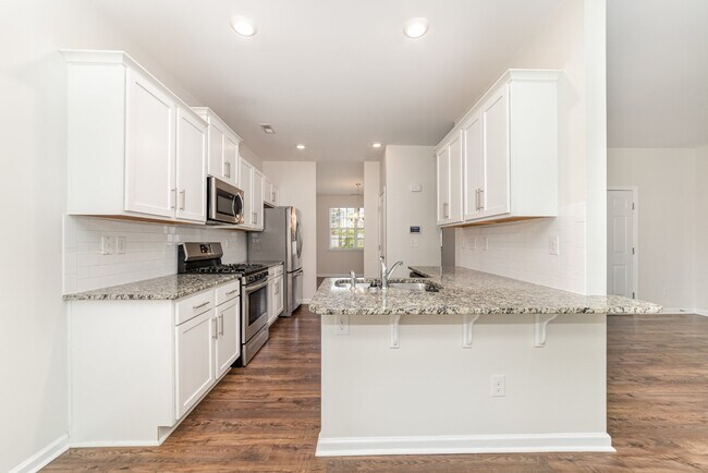 Building Photo - 2527 Linhay Dr.