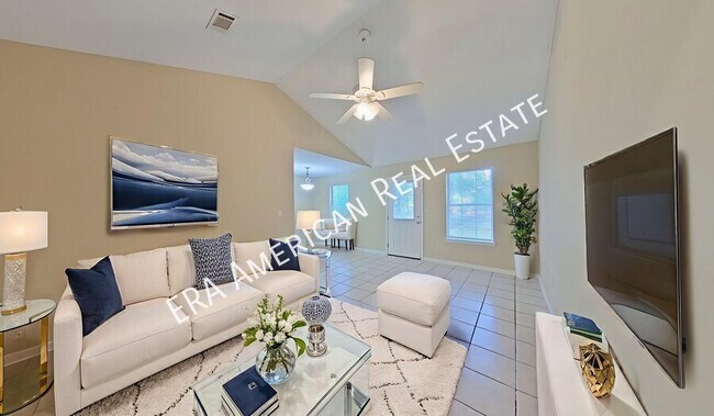 Building Photo - 2455 Starmount Dr