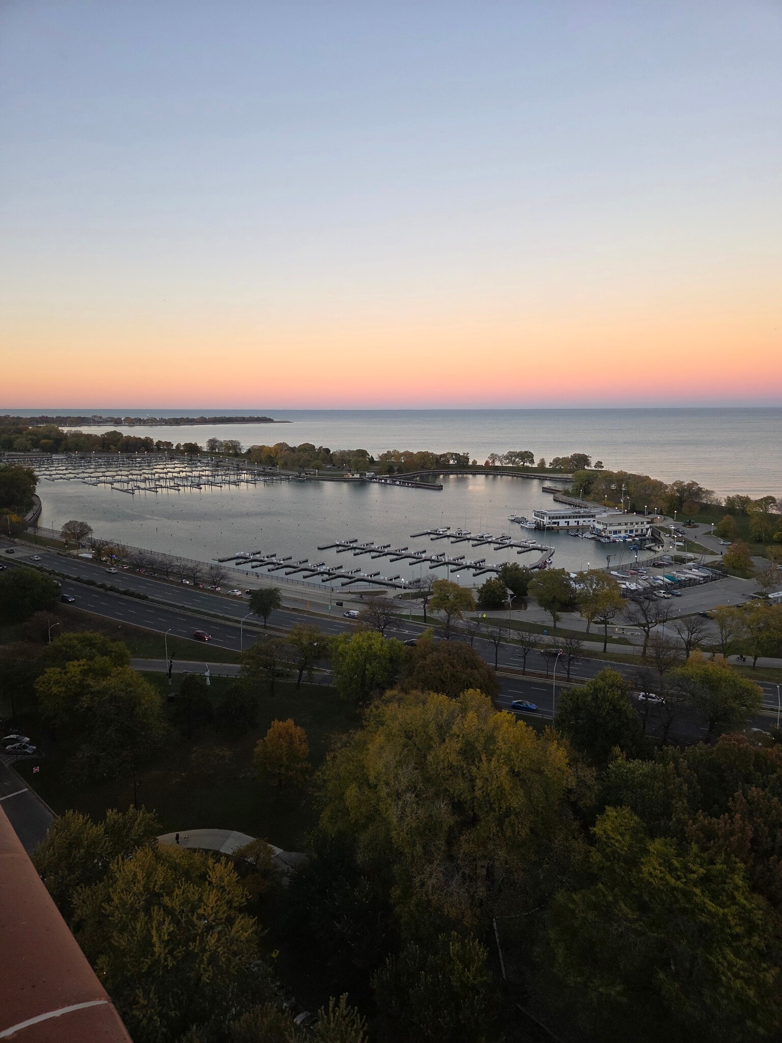 Building Photo - 3100 N Lake Shore Dr