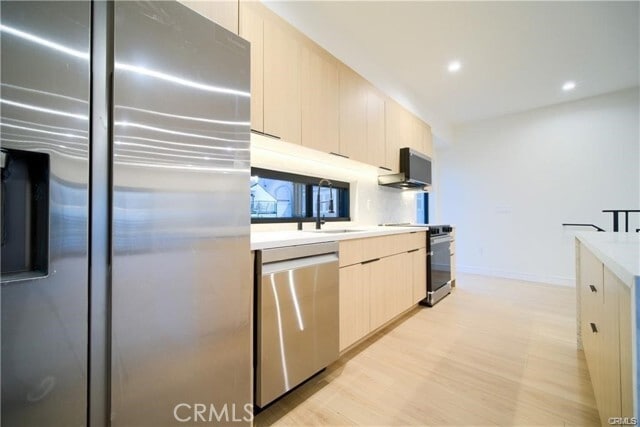 Building Photo - 618 Mariposa Ave