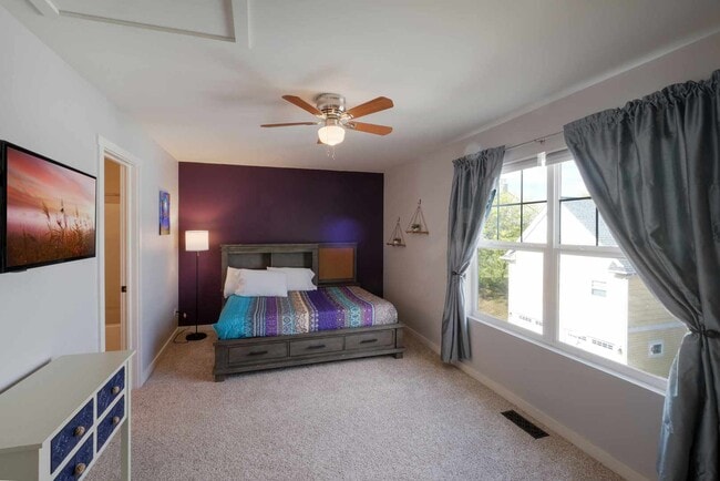 Building Photo - 5 River Row