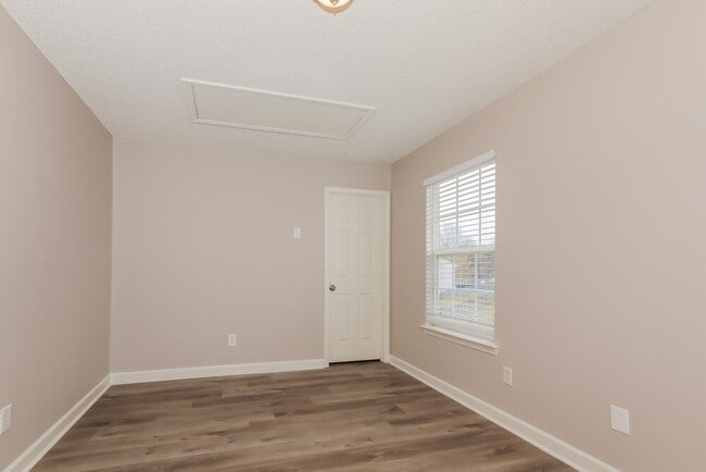 Building Photo - 8727 Wood Sorrel Ct