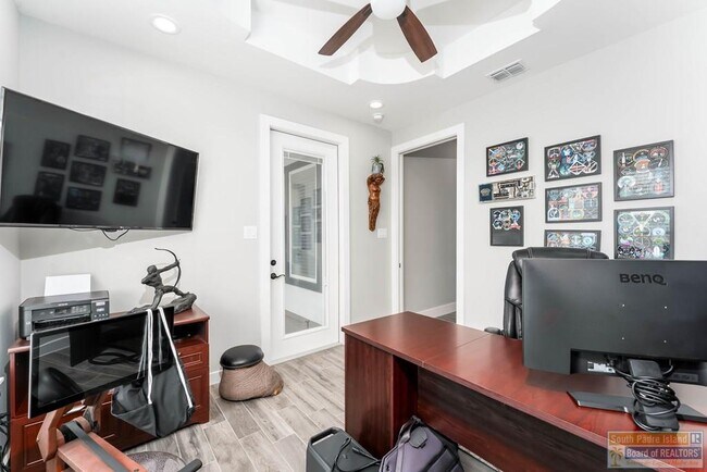 Building Photo - 86 Torrey Pines Dr