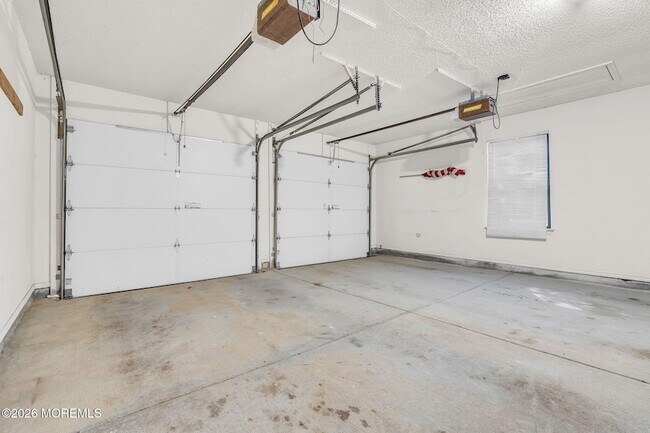 Building Photo - 145 Old Orchard Ln