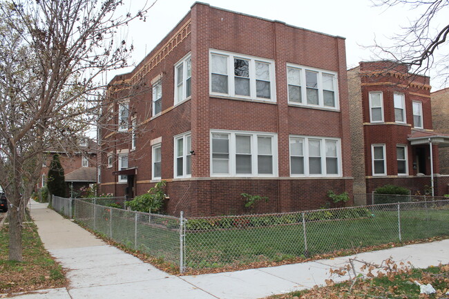 Primary Photo - 4222 N Laramie Ave