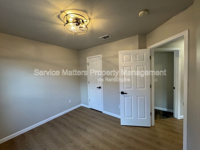 Building Photo - 10520 Wilderness Ln