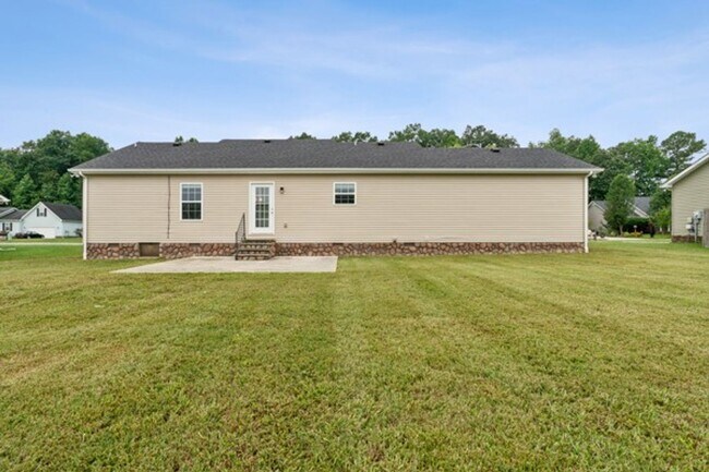 Building Photo - COMING SOON.....Adorable 3 Bedroom Home in Tullahoma!