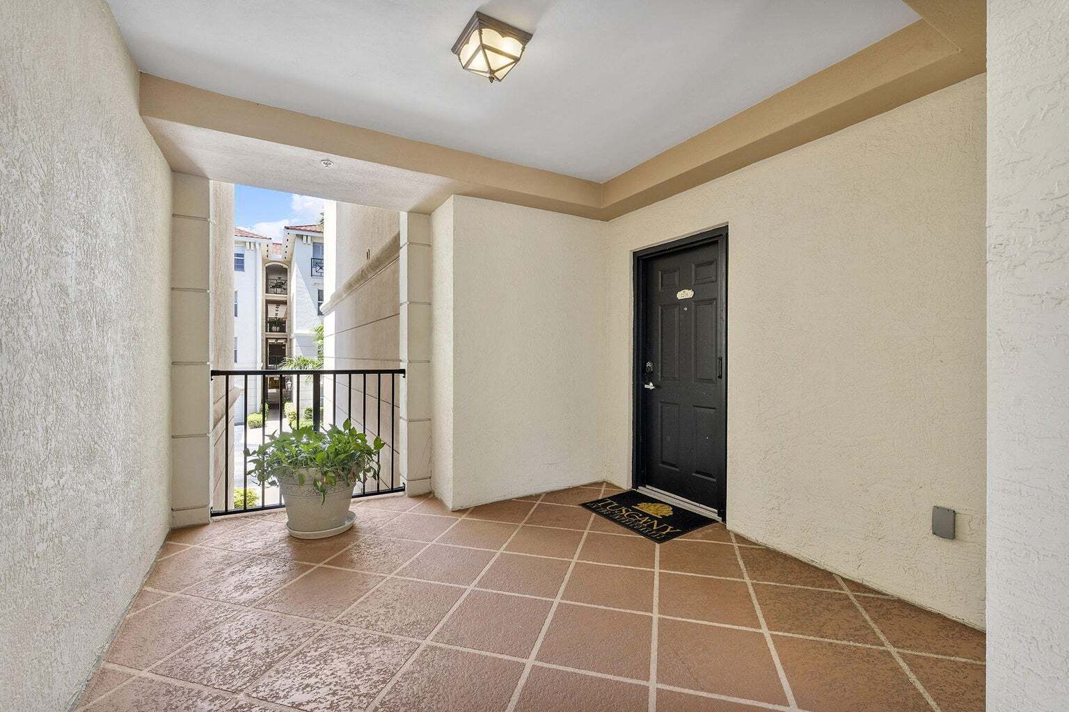 Building Photo - 2218 Tuscany Way