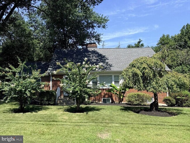 Building Photo - 11308 Cedar Ln