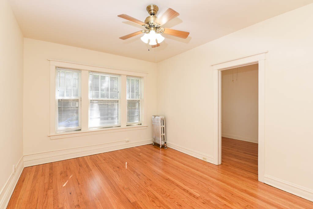Building Photo - 3508 N Wolcott Ave