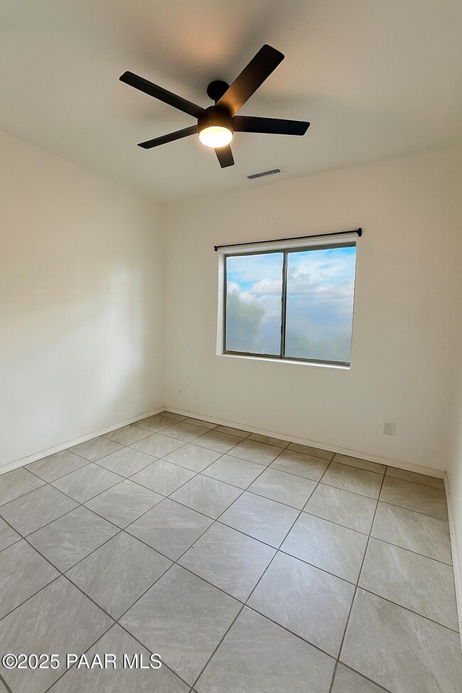 Building Photo - 5674 N Blanton Dr
