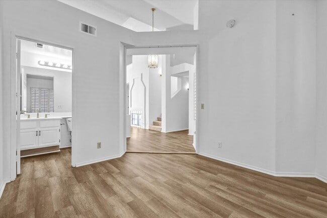 Building Photo - 25038 El Carrizo