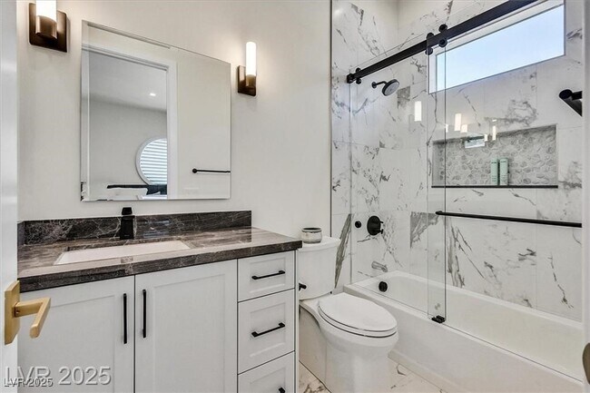 Building Photo - 11906 Port Labelle Dr