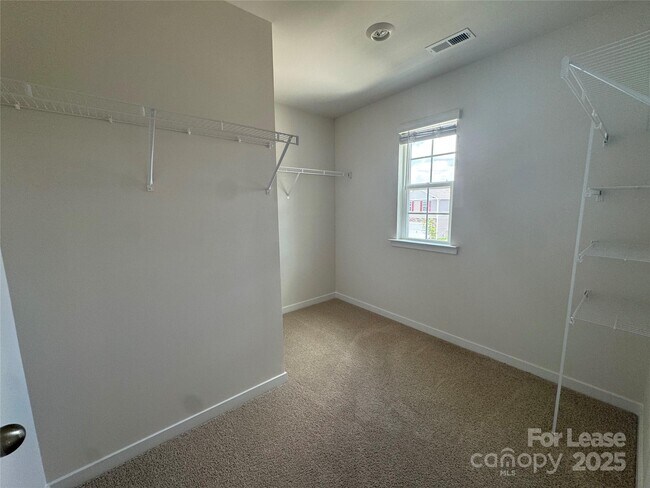 Building Photo - 12232 Lady Bell Dr