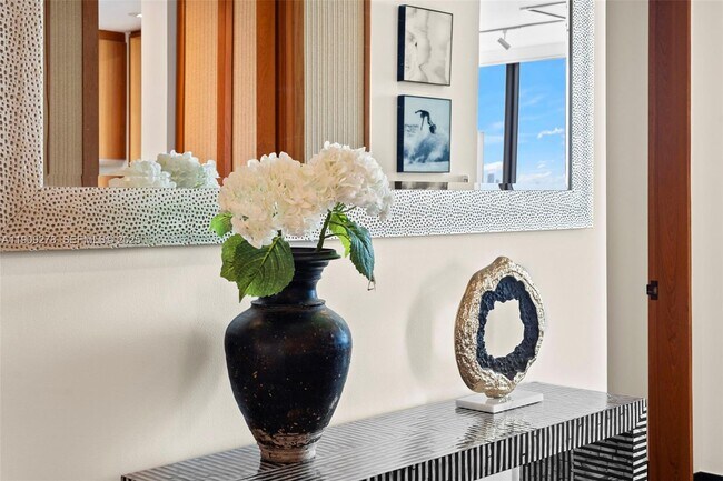 Building Photo - 101 20th St