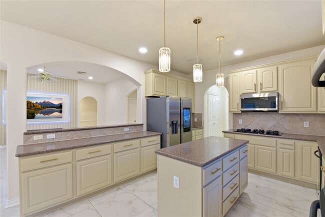 Building Photo - 6507 Hill Haven Ct