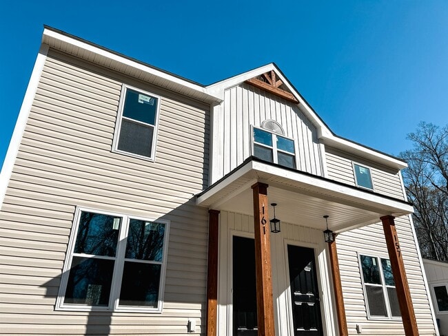 Building Photo - 157 N Clarendon Dr