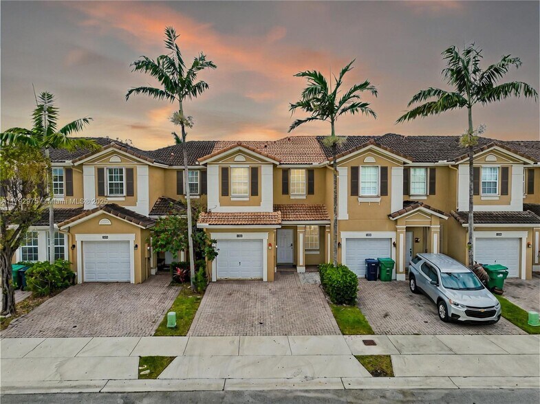 Primary Photo - 11866 SW 152nd Pl