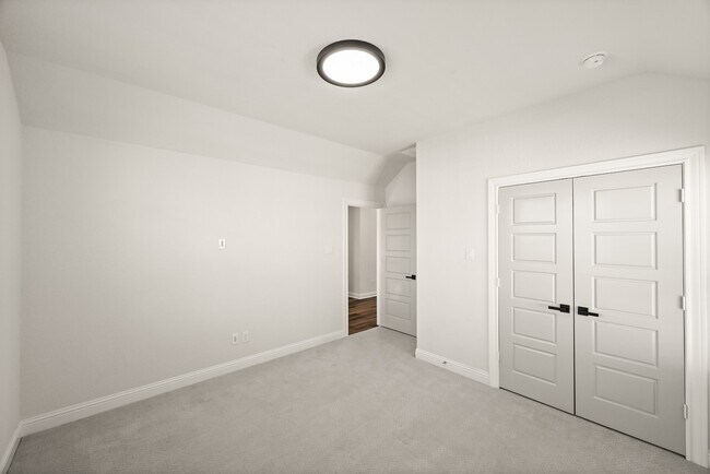 Building Photo - 15703 Monkey Rock Dr