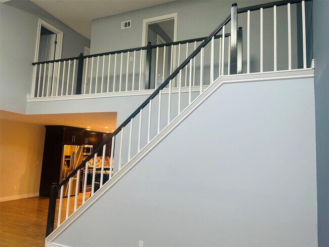Building Photo - 113 Alicia Dr