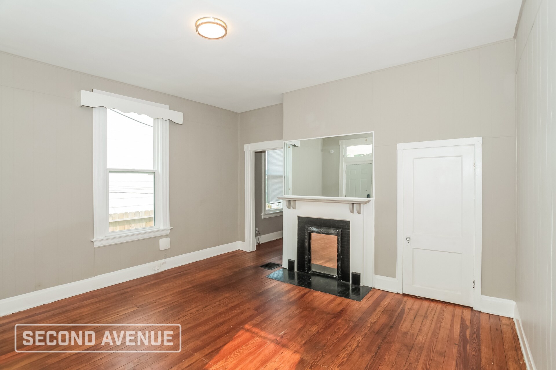 Building Photo - 1233 Dewey Ave