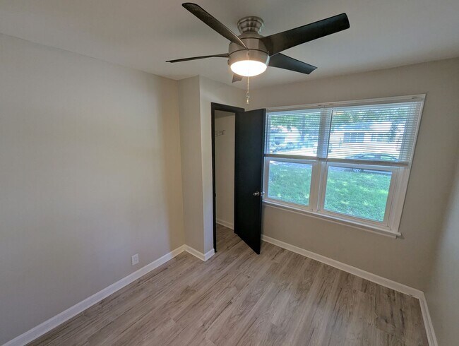 Building Photo - Bellefontaine Bliss
