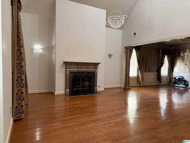 Building Photo - 2304 Arbor Glen