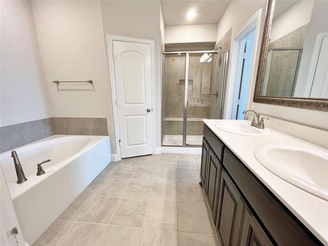 Building Photo - 2904 Diamondback Dr