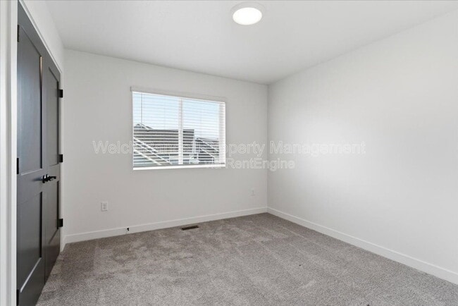 Building Photo - 3668 S 4525 W