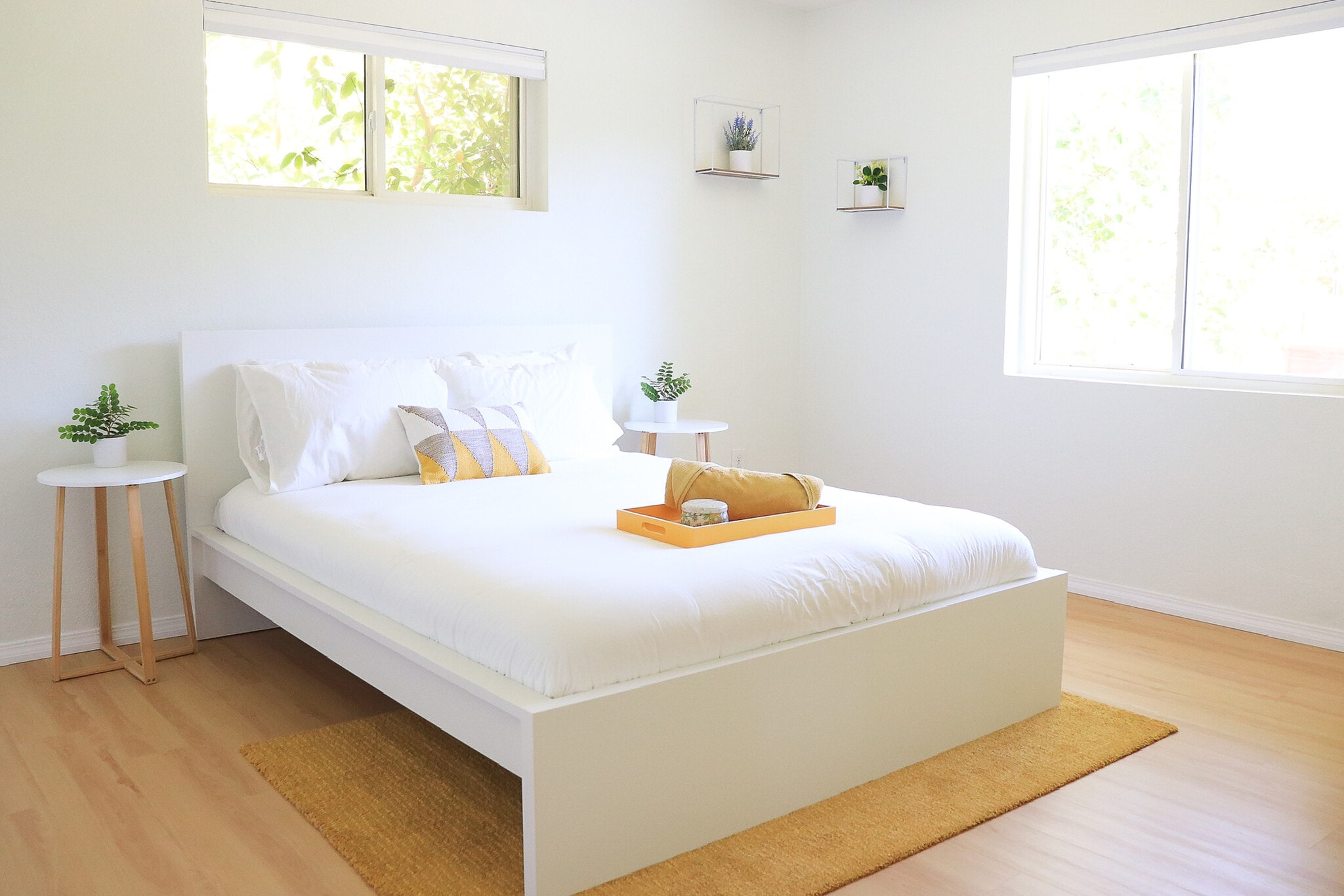 Building Photo - 3807 E Weldon Ave