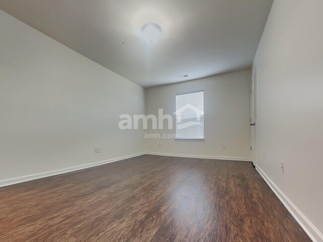 Building Photo - 6923 Babbling Brook Ln