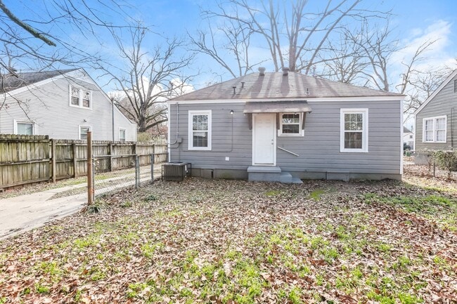 Building Photo - 5004 W 31st St