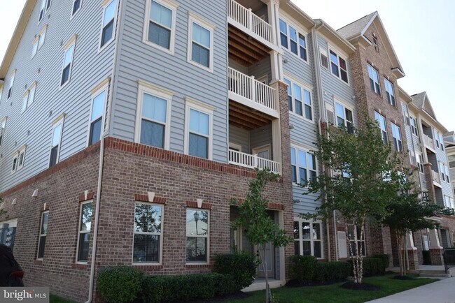 Building Photo - 4861 Finnical Wy