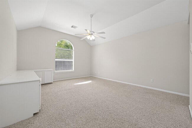 Building Photo - 20906 Greenfield Trail