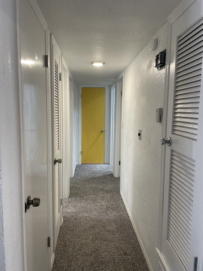 Building Photo - 10604 Fieldrock Ct
