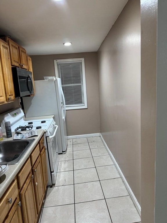 Building Photo - 16 Sargent St