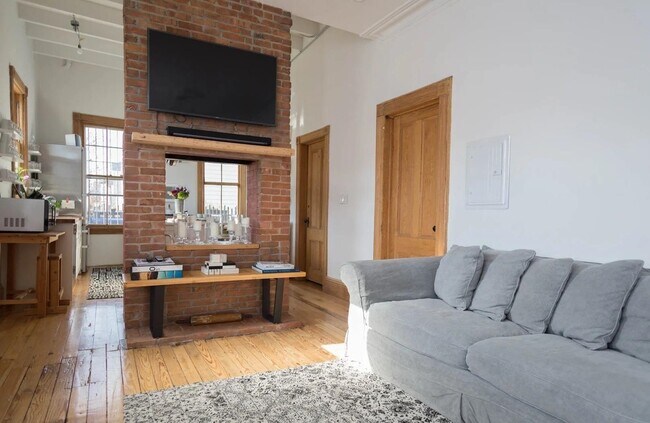 Building Photo - 1901 Palisade Ave