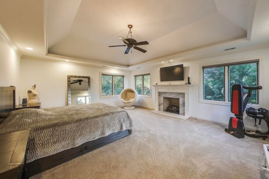 Building Photo - 23W711 Hobson Rd