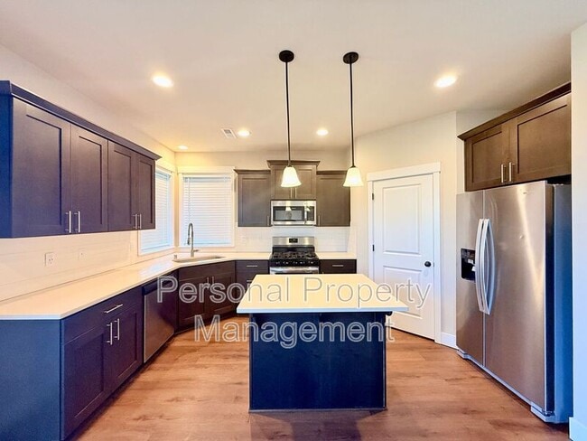 Building Photo - 8728 N 1st St